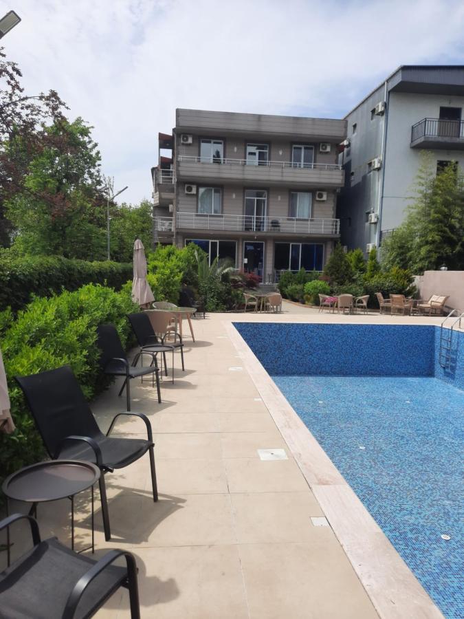 Nica Hotel Kobuleti Exterior photo