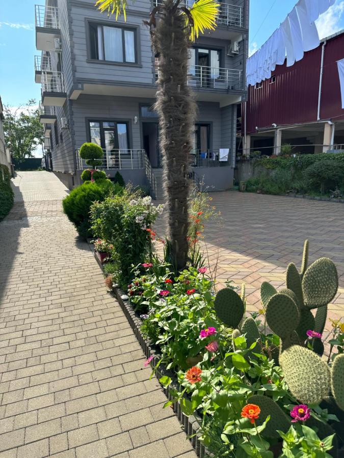 Nica Hotel Kobuleti Exterior photo